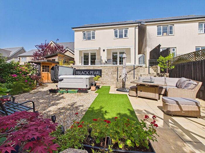 4 Bedroom Detached House For Sale In Trelowen Drive, Penryn - Stunning Detached Home, TR10