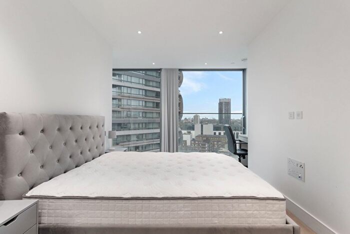2 Bedroom Flat To Rent In Carrara Tower, Bollinder Place London, EC1V
