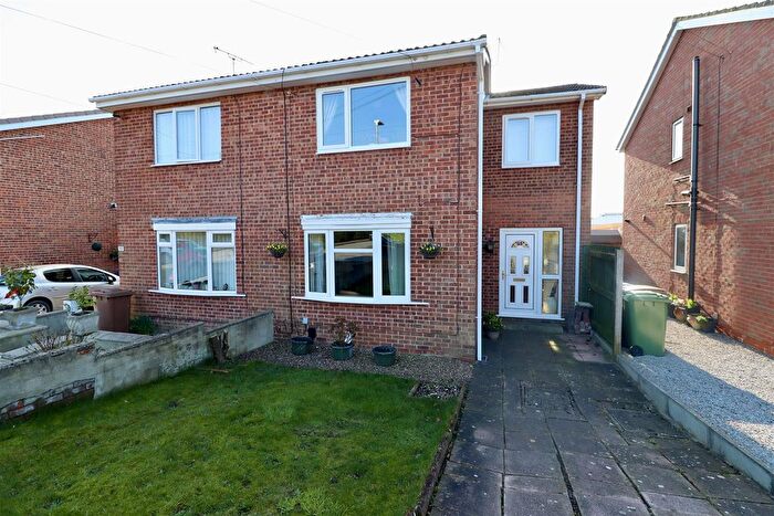 3 Bedroom Semi-Detached House For Sale In Wold Road, Pocklington, York, YO42
