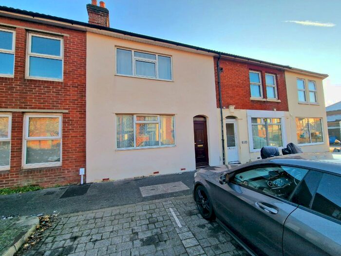 2 Bedroom Terraced House To Rent In Victoria Road, Woolston, SO19