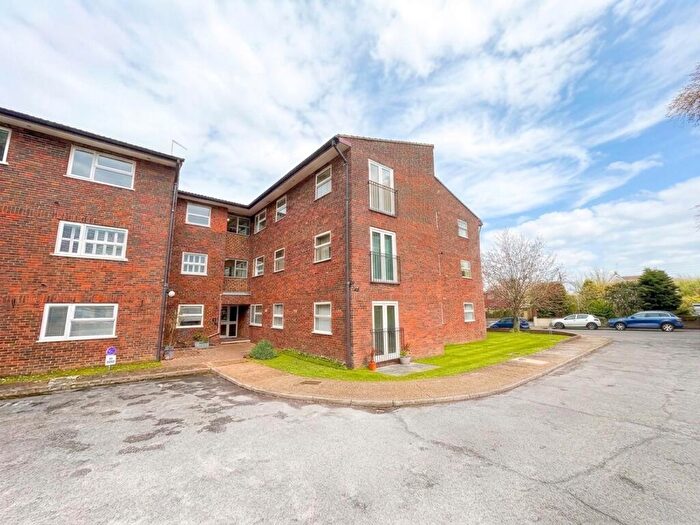 2 Bedroom Flat For Sale In Woodsland Road, Crown Point House Woodsland Road, BN6