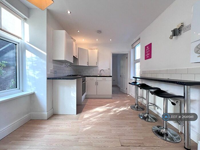 1 Bedroom Flat To Rent In Grange Road, Bishop's Stortford, CM23