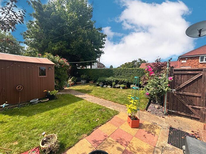 2 Bedroom End Of Terrace House For Sale In Charing Road, Gillingham, ME8