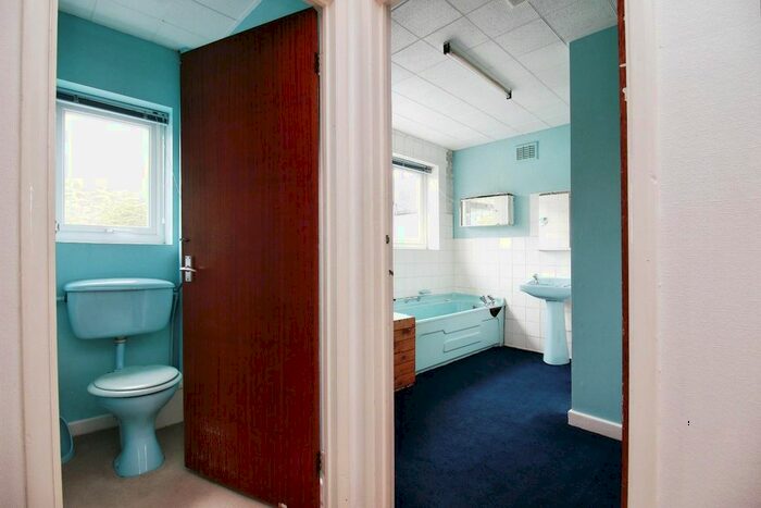 4 Bedroom Detached House For Sale In Lodge Road, Knowle, Solihull, B93