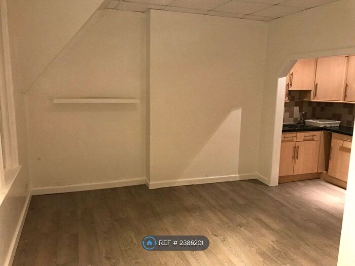 1 Bedroom Flat To Rent In West Cliff Studios, Bournemouth, BH2