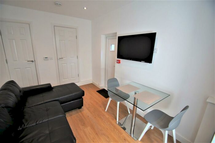 6 Bedroom Terraced House To Rent In Brailsford Road, Fallowfield, M14