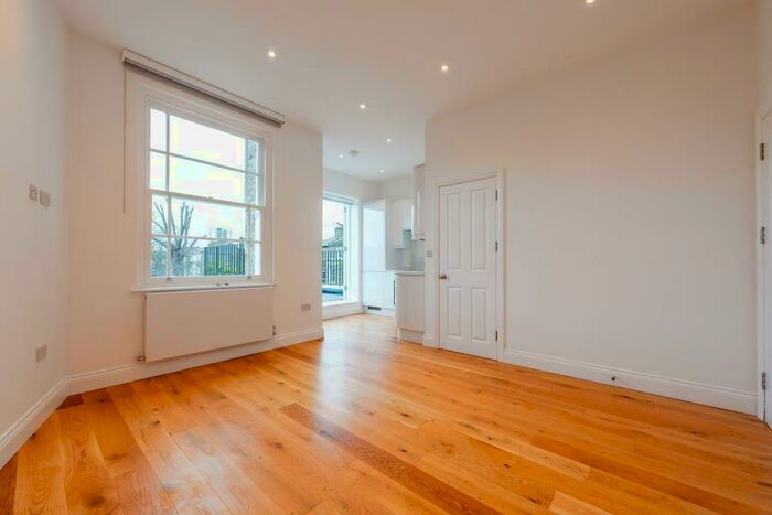 2 Bedroom Apartment To Rent In St. Augustines Road, Camden, London, NW1