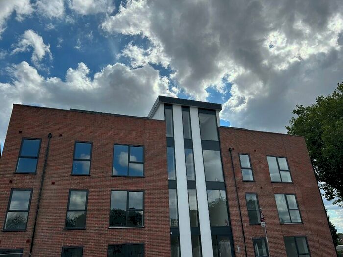 1 Bedroom Apartment To Rent In Woodborough Road, Nottingham, Nottinghamshire, NG3