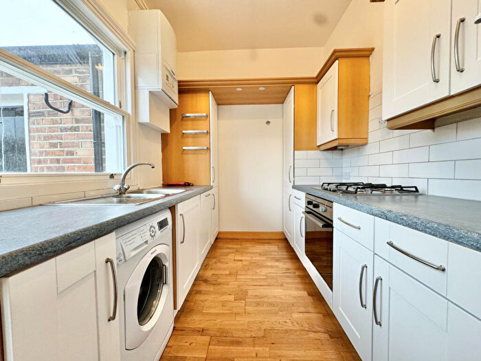 3 Bedroom Terraced House To Rent In Boundary Road, N22