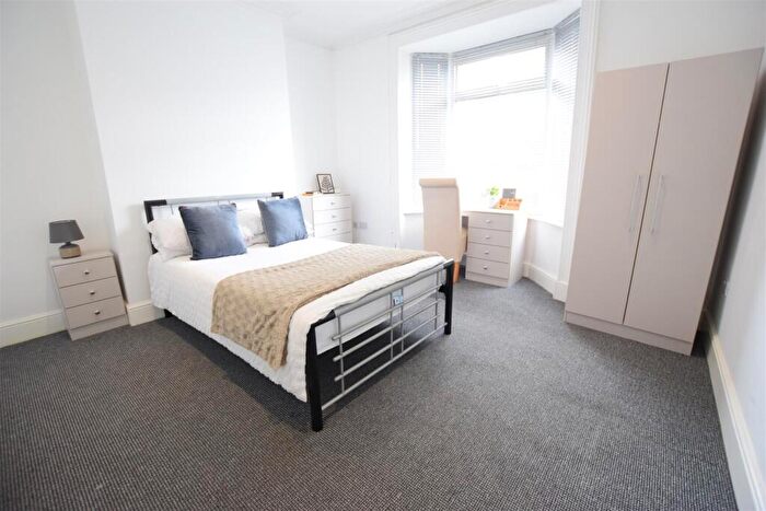 6 Bedroom Terraced House To Rent In Sewells Walk - Student House - /, LN5