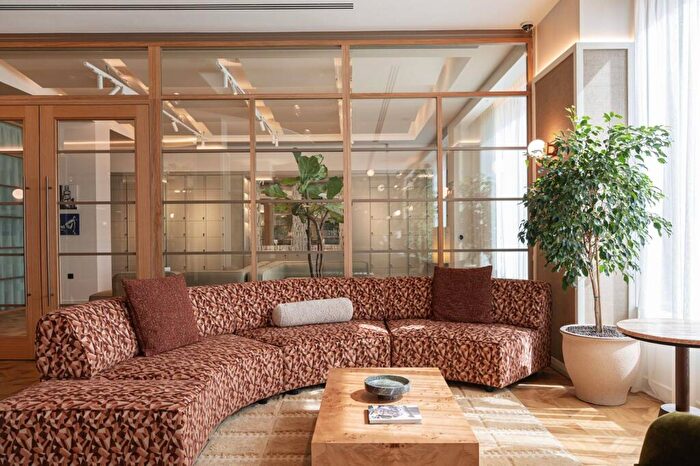 Studio To Rent In Selbourne Road, Walthamstow, E17