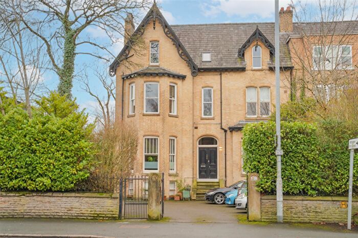 1 Bedroom Apartment For Sale In Wilmslow Road, Withington, M20