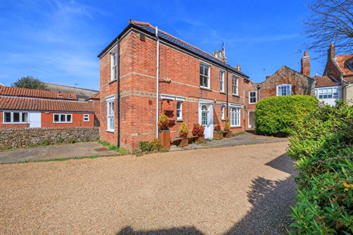 1 Bedroom Apartment For Sale In High Street, Southwold, IP18