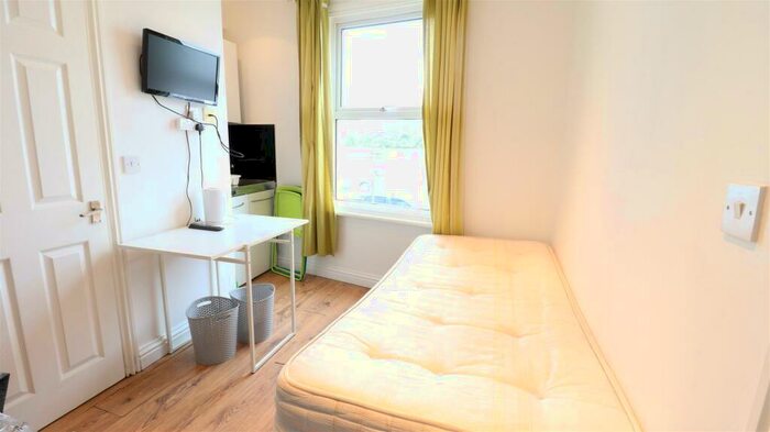 Studio To Rent In Battle Street, Reading, RG1