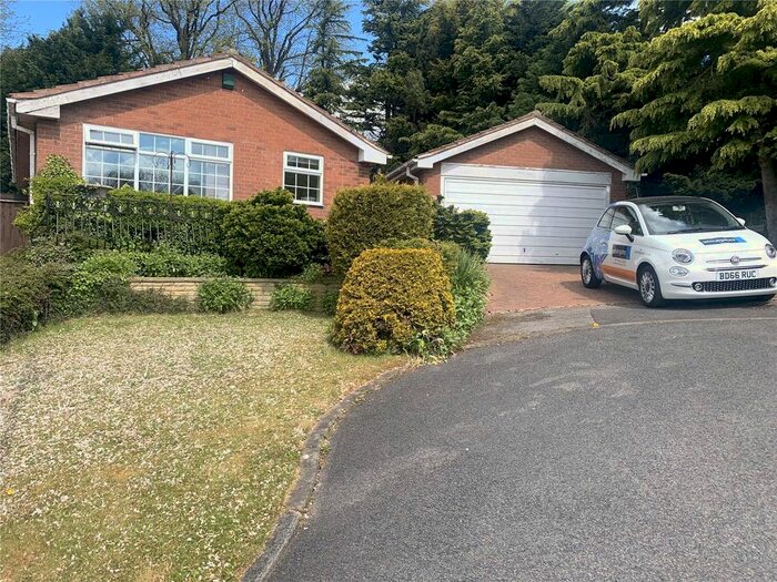 2 Bedroom Bungalow To Rent In Longbeck Avenue, Nottingham, Nottinghamshire, NG3
