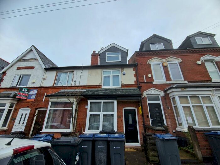 Studio To Rent In Heeley Road, B29