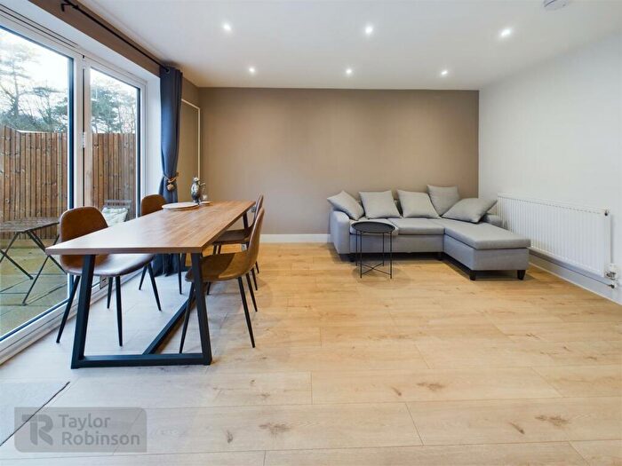 3 Bedroom Terraced House For Sale In West Green, Crawley, RH11