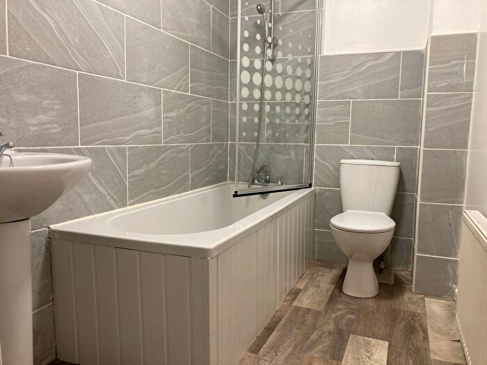 2 Bedroom Flat To Rent In Miller Street, Gateshead, NE8