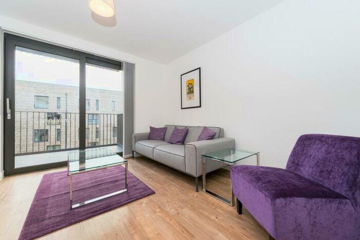 1 Bedroom Apartment To Rent In Kingfisher Heights, Waterside Park Docklands, E16