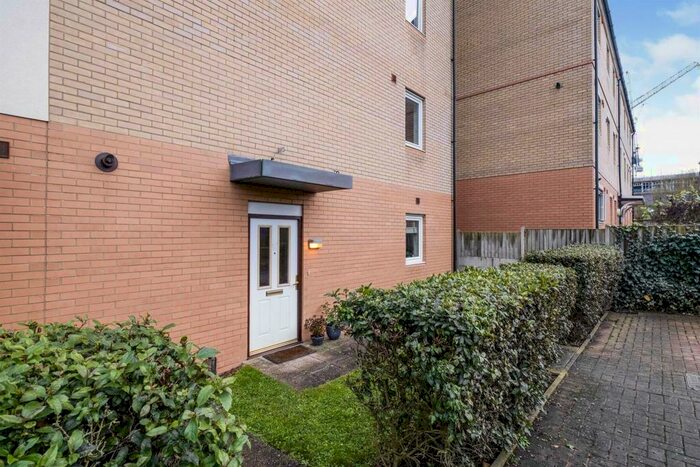 1 Bedroom Flat To Rent In Hampden Gardens, Cambridge, CB1