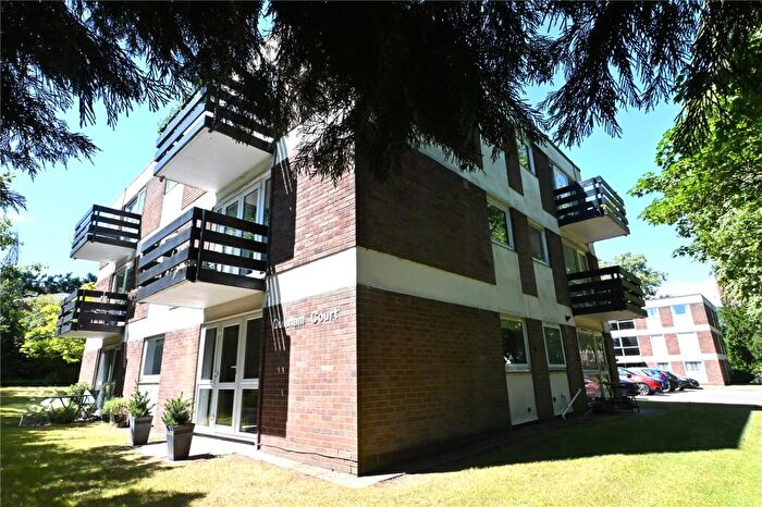1 Bedroom Apartment For Sale In Wake Green Park, Moseley, Birmingham, B13