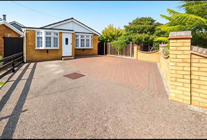 2 Bedroom Detached Bungalow For Sale In Keegan Place, Canvey Island, SS8