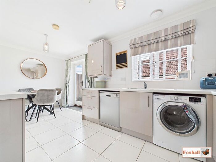 3 Bedroom Town House For Sale In Thacker Close, Bramford, Ipswich, IP8