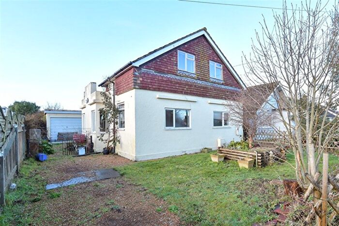 2 Bedroom Chalet For Sale In Dunes Road, Greatstone, Kent, TN28