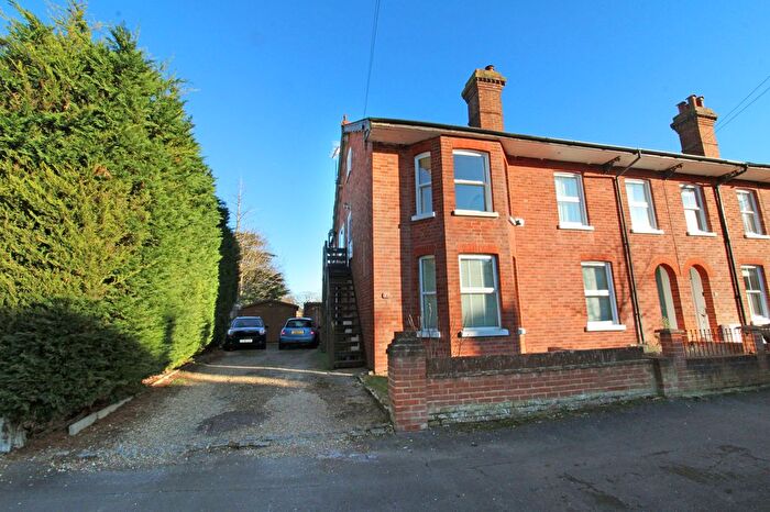 2 Bedroom Maisonette For Sale In Osborne Road, Farnborough, GU14