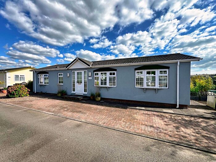 3 Bedroom Detached House For Sale In Hernston Lane, Bridgend, CF31