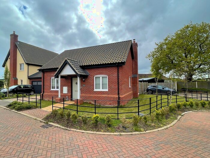 1 Bedroom Detached Bungalow To Rent In Fen Meadow, Sutton, IP12