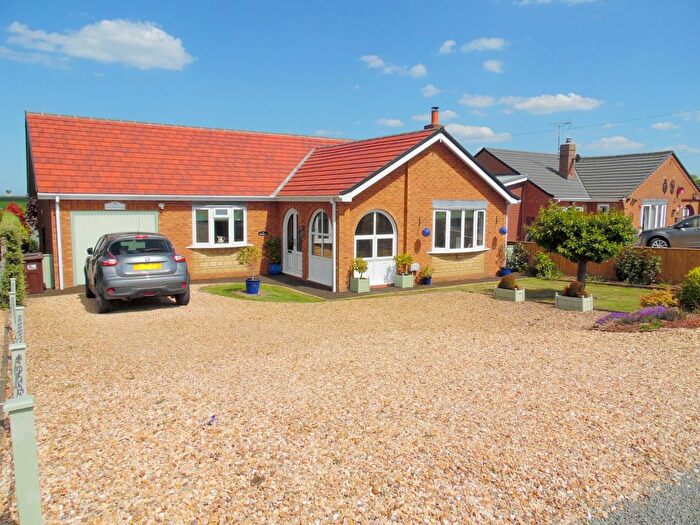 2 Bedroom Detached Bungalow For Sale In Dawsmere Road, Gedney Drove End, Spalding, Lincolnshire, PE12