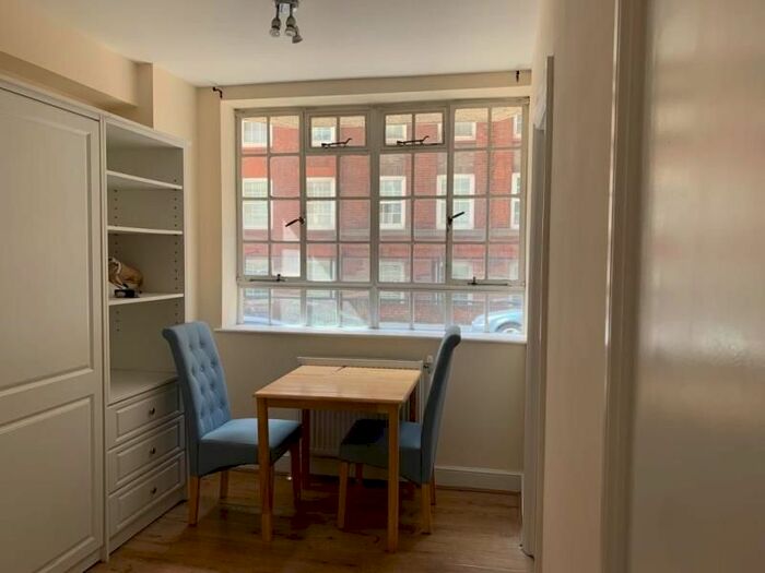 Studio To Rent In Sloane Avenue, London, SW3