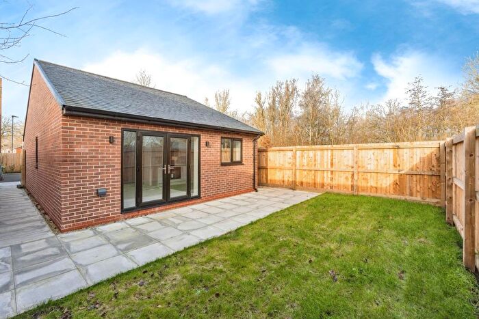 2 Bedroom Detached Bungalow To Rent In Samuel Street, Atherton, Manchester, M46