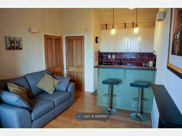 1 Bedroom Flat To Rent In Bryson Road, Edinburgh, EH11