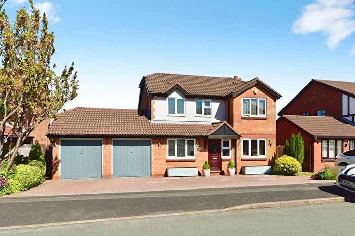 4 Bedroom Detached House For Sale In Falcon Road, Meir Park, Stoke-On-Trent, ST3