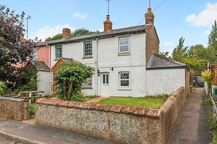 1 Bedroom Terraced House For Sale In Bridge Street, Thornborough, Buckingham, MK18
