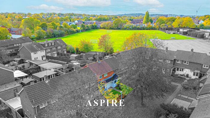 2 Bedroom Terraced House For Sale In Clayburn Side, Basildon, SS14