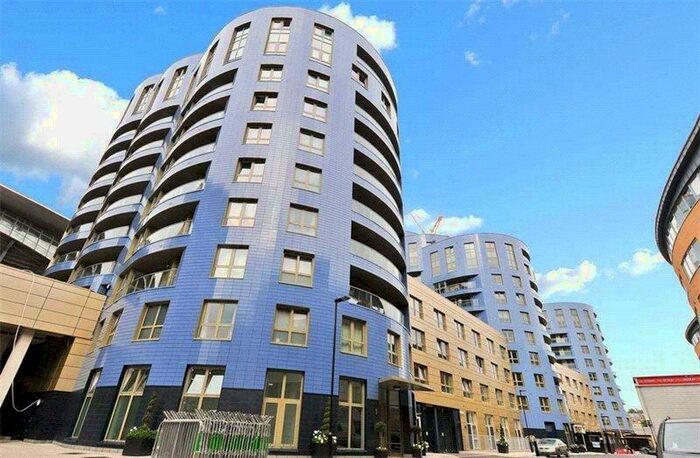 1 Bedroom Apartment To Rent In Queensland Road, Holloway, N7