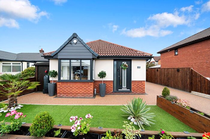 2 Bedroom Detached Bungalow For Sale In Belvedere Road, Ashton-In-Makerfield, WN4