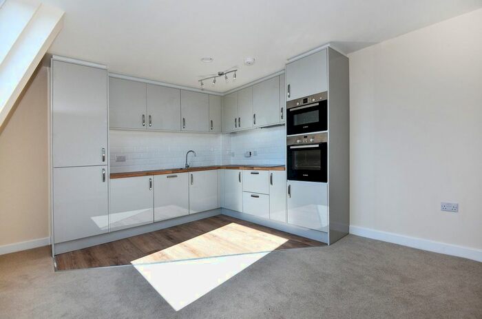 2 Bedroom Flat To Rent In Southgate Street, Gloucester, GL1