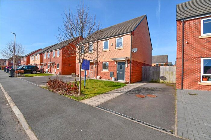 3 Bedroom Semi Detached House For Sale In Cinder Close, Ellesmere Port, Cheshire, CH65
