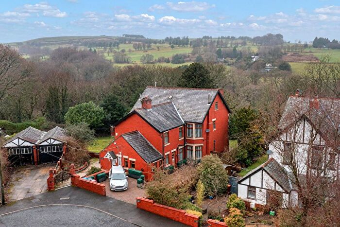 3 Bedroom Semi Detached House For Sale In Earnsdale Avenue, Sunnyhurst, Darwen, BB3