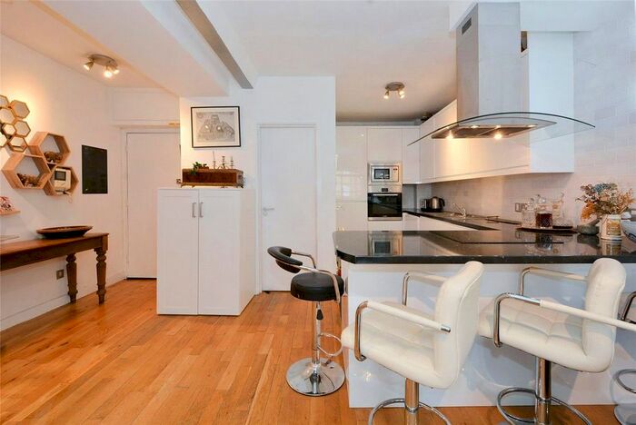 2 Bedroom Flat To Rent In Canada Wharf, SE16