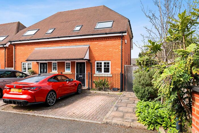 2 Bedroom Semi-Detached House For Sale In Osborne Close, Epsom, Surrey, KT17