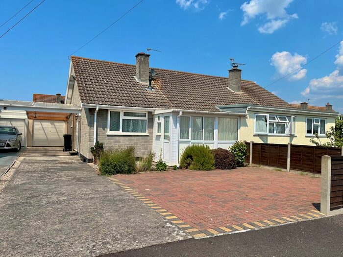 2 Bedroom Bungalow For Sale In Little Pen, Berrow, Burnham-On-Sea, TA8