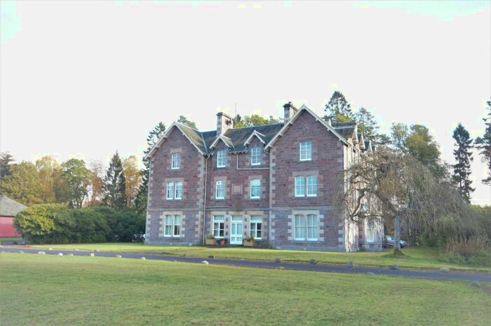 3 Bedroom Flat To Rent In Tuke Lodge, The Avenue, Murthly, Perthshire PH1