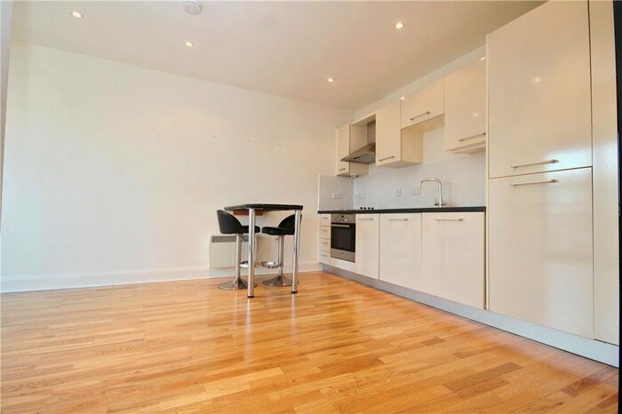 2 Bedroom Flat To Rent In Waterworks Yard, Croydon, CR0