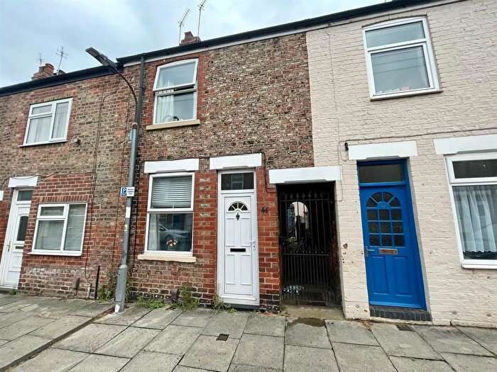 2 Bedroom Property To Rent In Finsbury Street, York, YO23