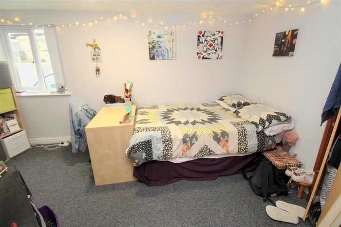 6 Bedroom Flat To Rent In Rhymney Terrace, Cathays, Cardiff, CF24